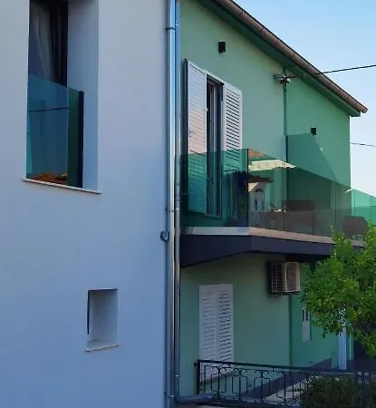 Sea La Vie House