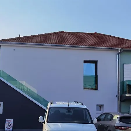 Pensionat Sea La Vie House *