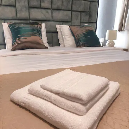 Sea La Vie Holiday House *