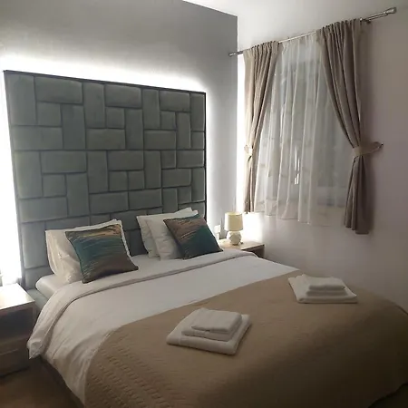 Sea La Vie House * 比比涅