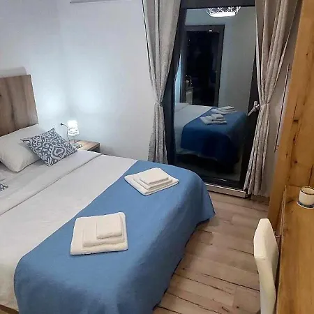 Sea La Vie Holiday House *