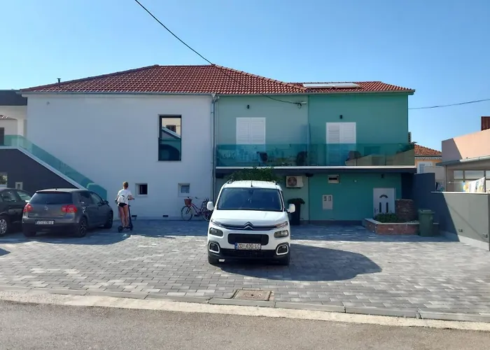 Gostinjska kuća Sea La Vie House *