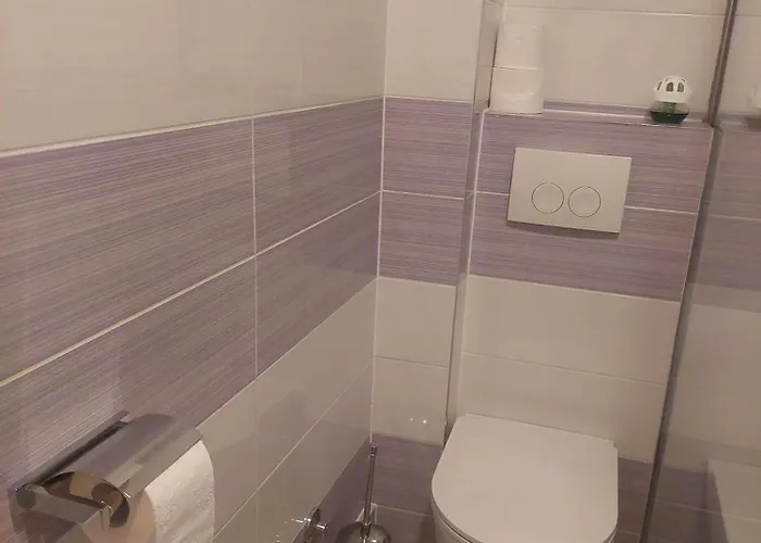 Sea La Vie House בית הארחה ביבינייה