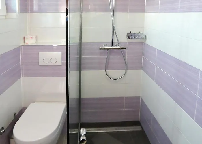 Sea La Vie House בית הארחה *