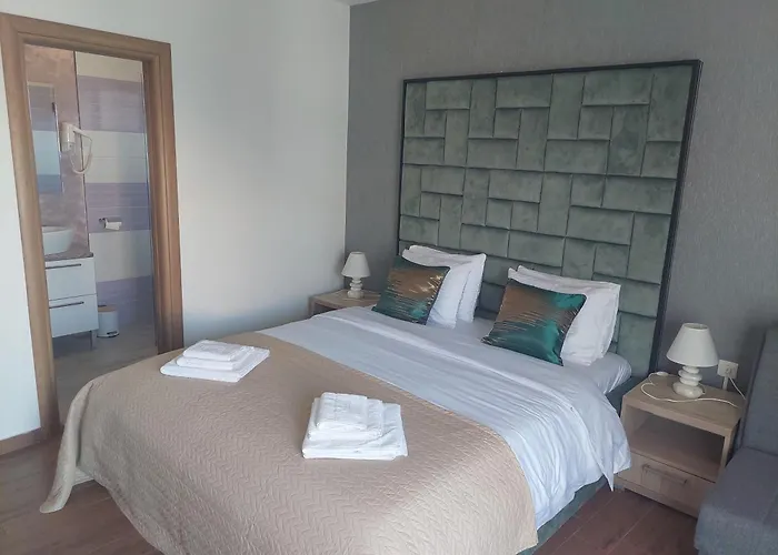 בית הארחה Sea La Vie House *