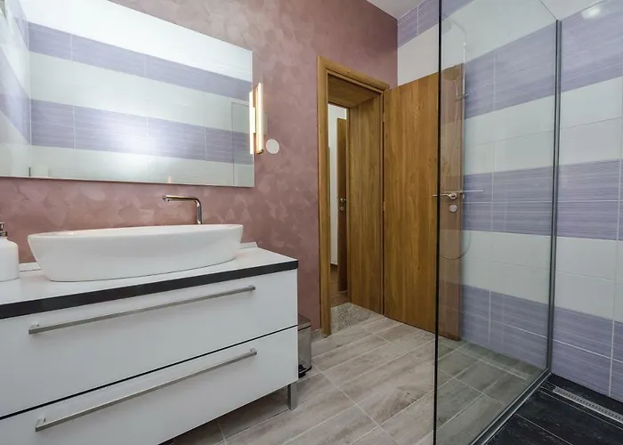 Gostinjska kuća Sea La Vie House Bibinje