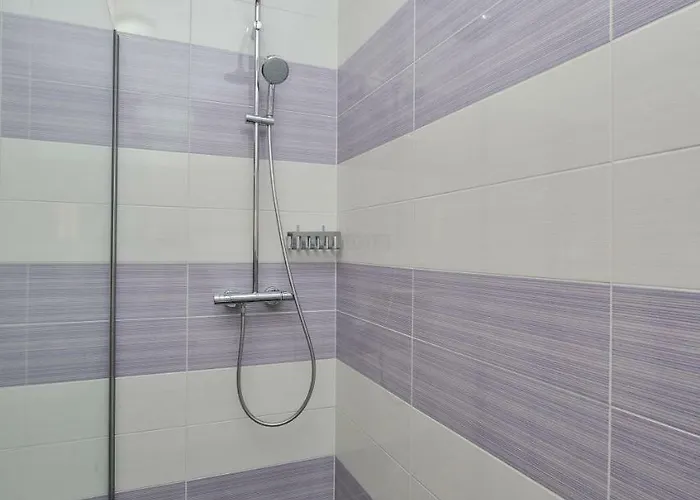 Sea La Vie House בית הארחה *